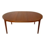 Danish round dining table by Sören Willadsen in teak, 60s