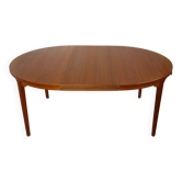 Danish round dining table by Sören Willadsen in teak, 60s