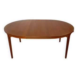 Table à manger ronde danoise de Sören Willadsen en teck, années 60