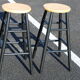 Paire de tabourets bois style scandinave 735mm