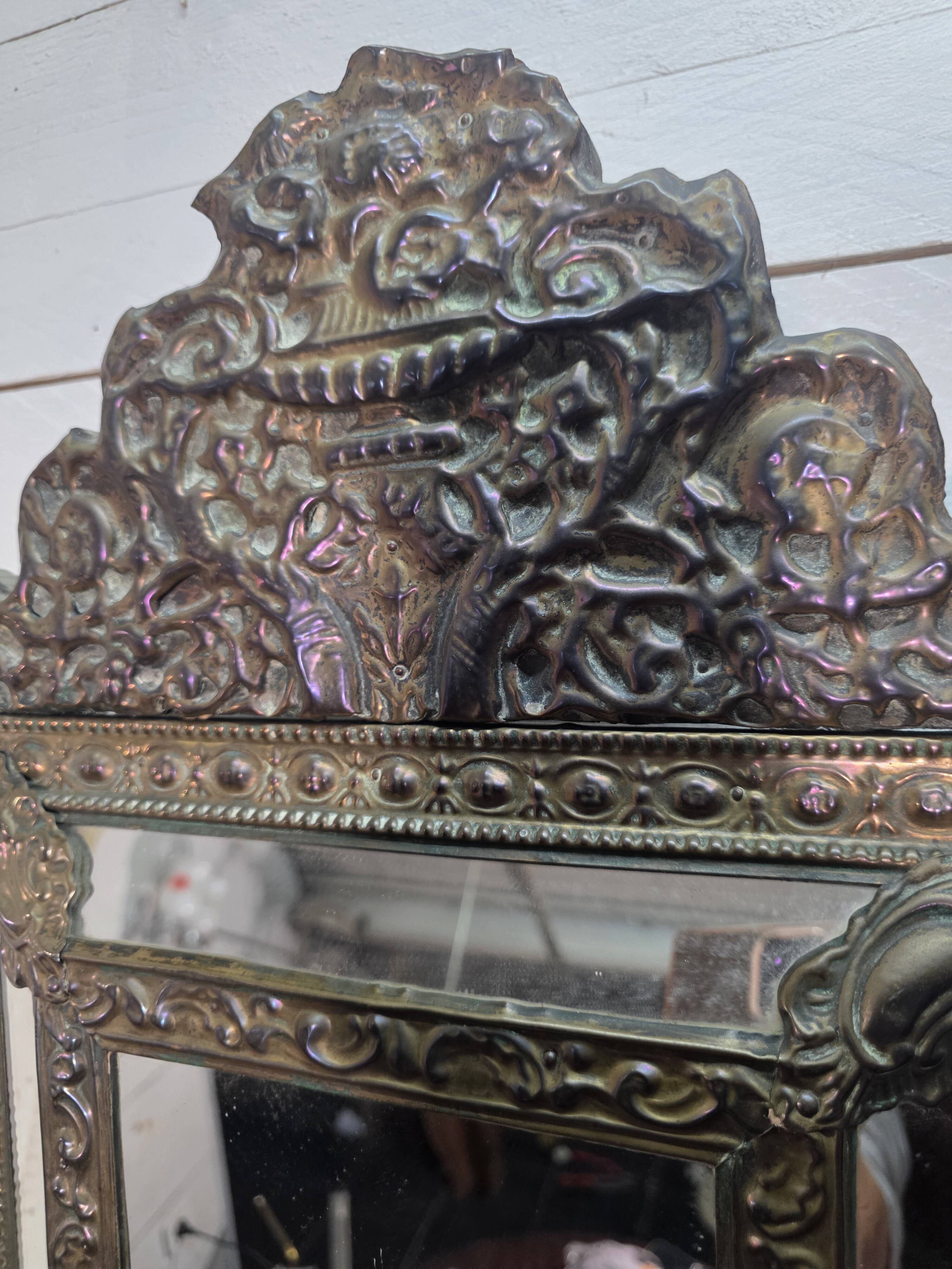 Miroir en laiton à parcloses du XIXe
