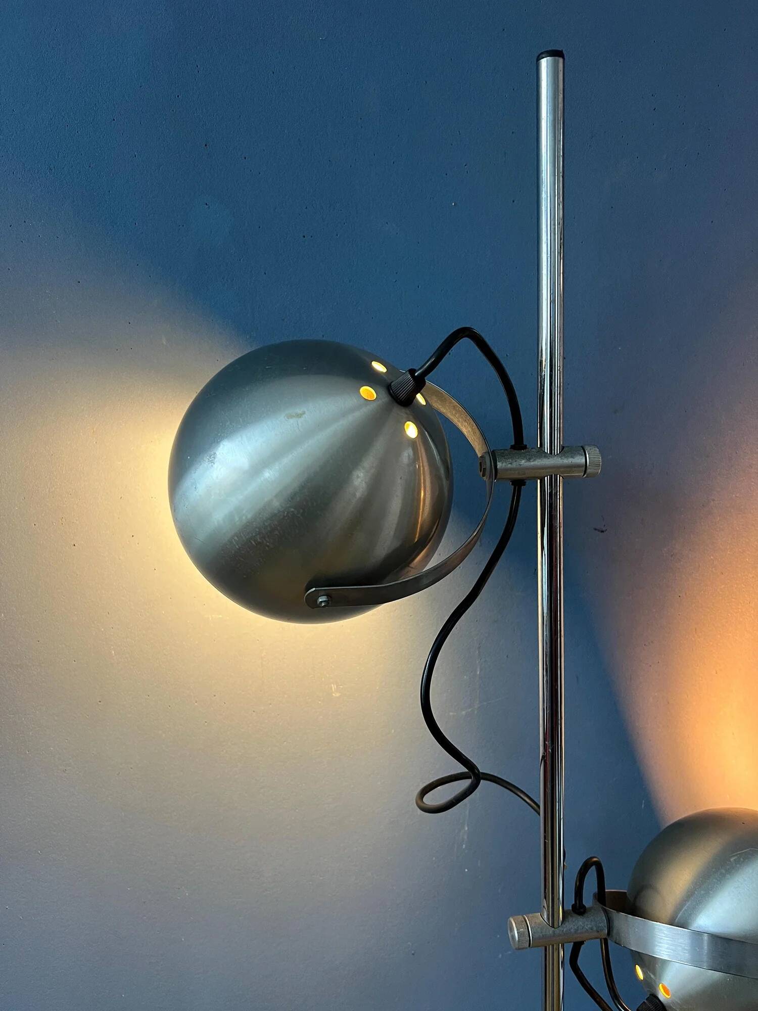 Silver mid-century vintage Herda eyeball floor lamp