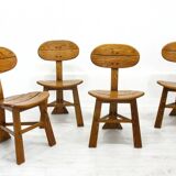 French Modern 3-Legged Chairs & Table in Solid Oak, 1970s