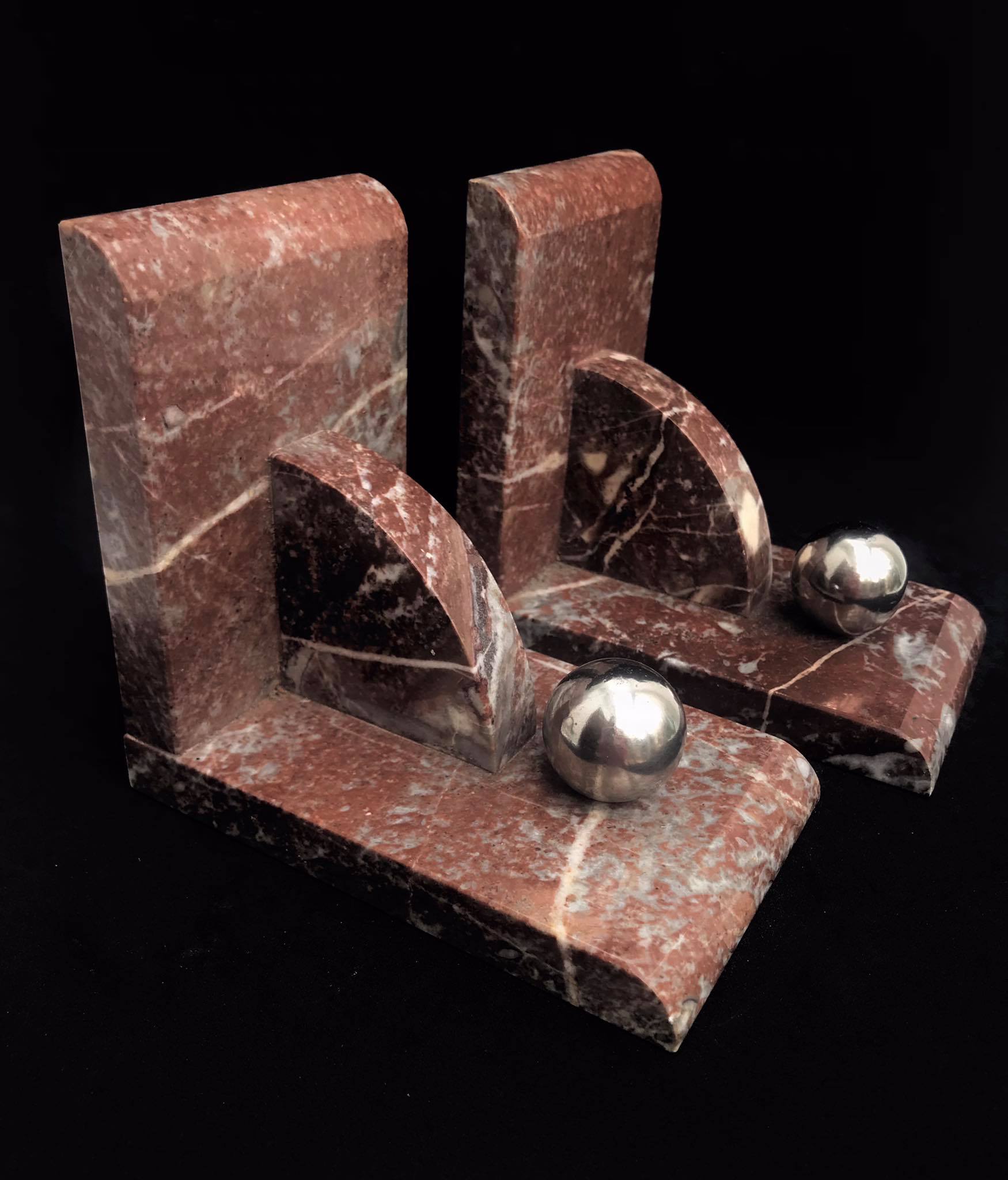 Marble book clamts