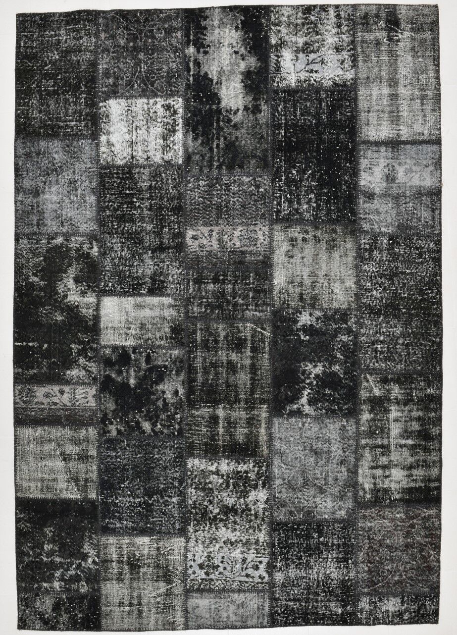 7x10 white & black oriental carpet