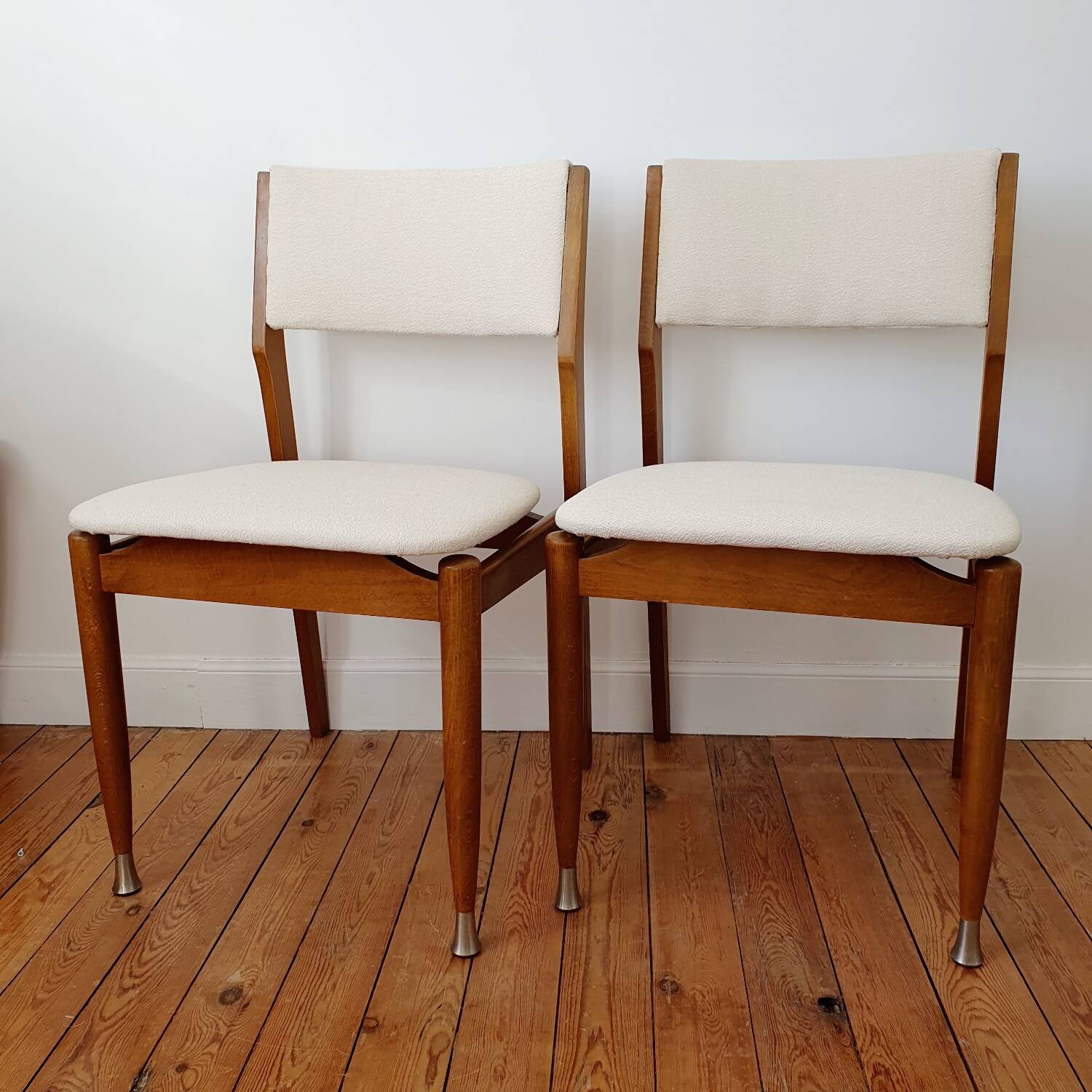 Paire de chaises années 50