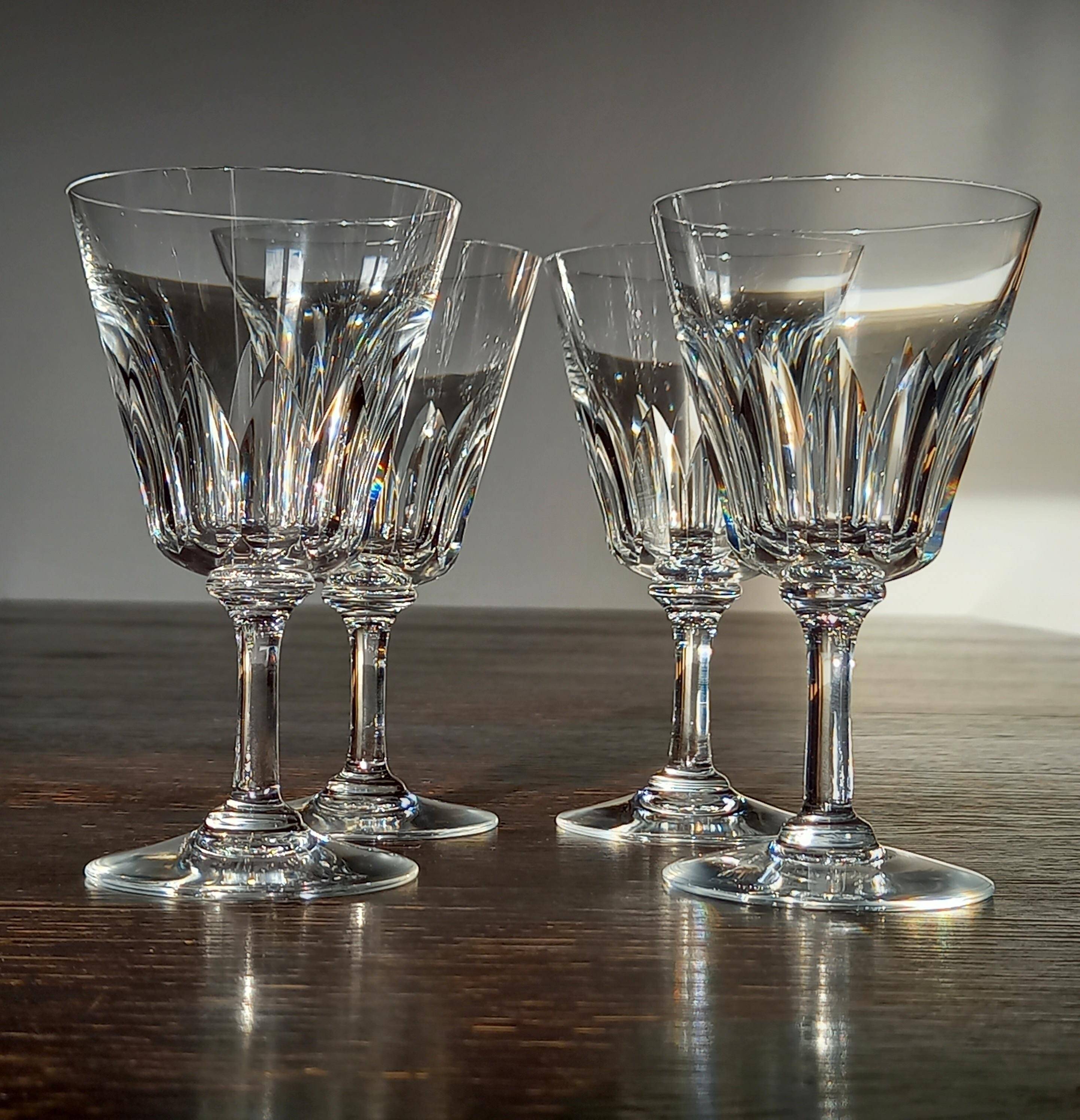 Verres a vin baccarat