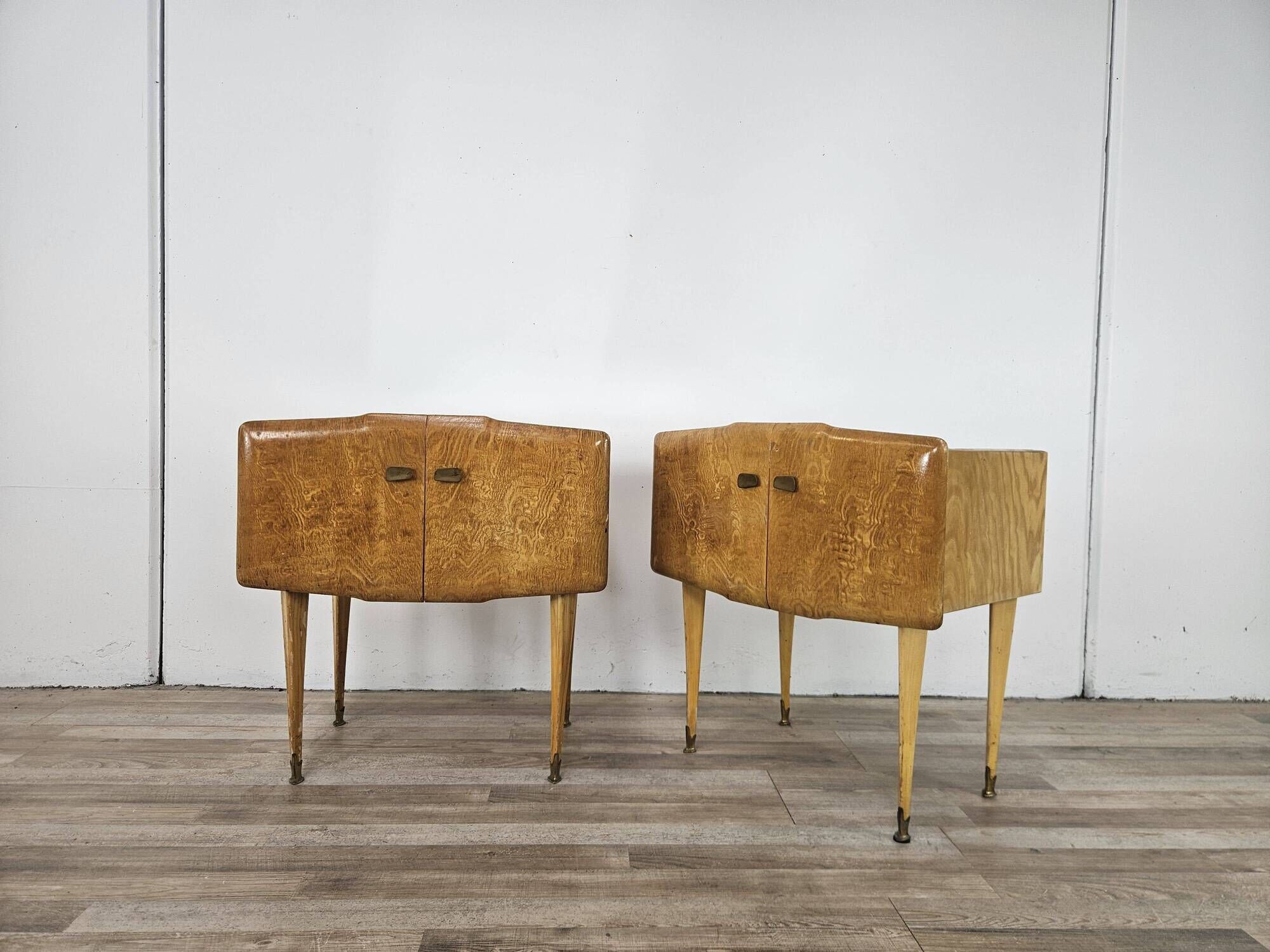 Pair of 1950s maple nightstands with mirrored tops