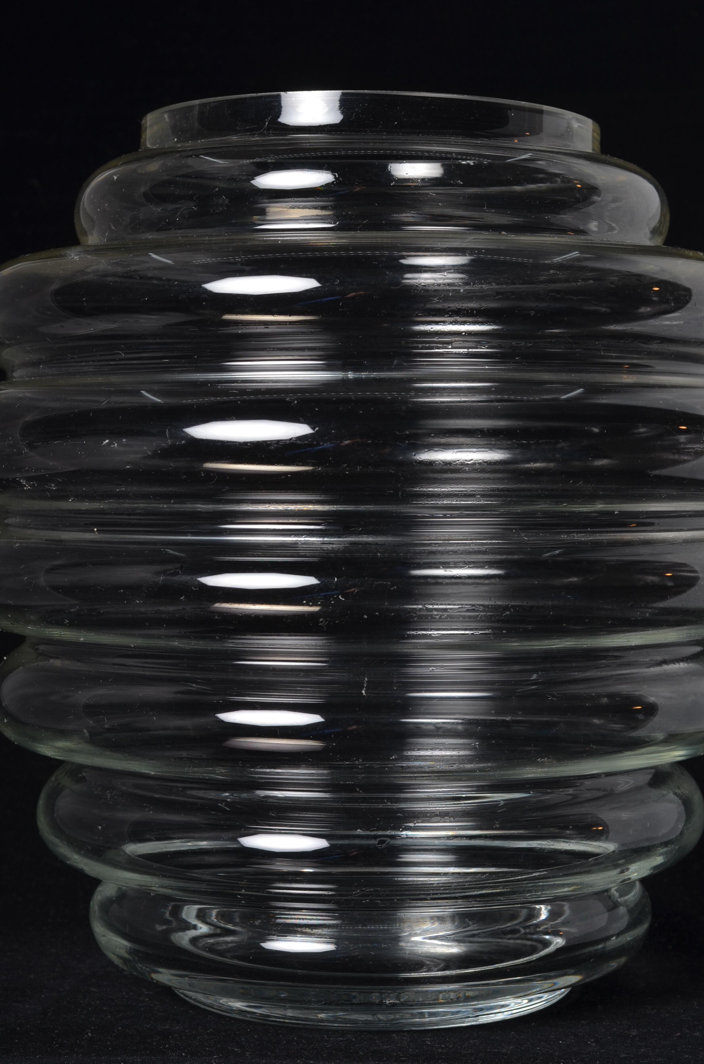 Bibendum glass vase