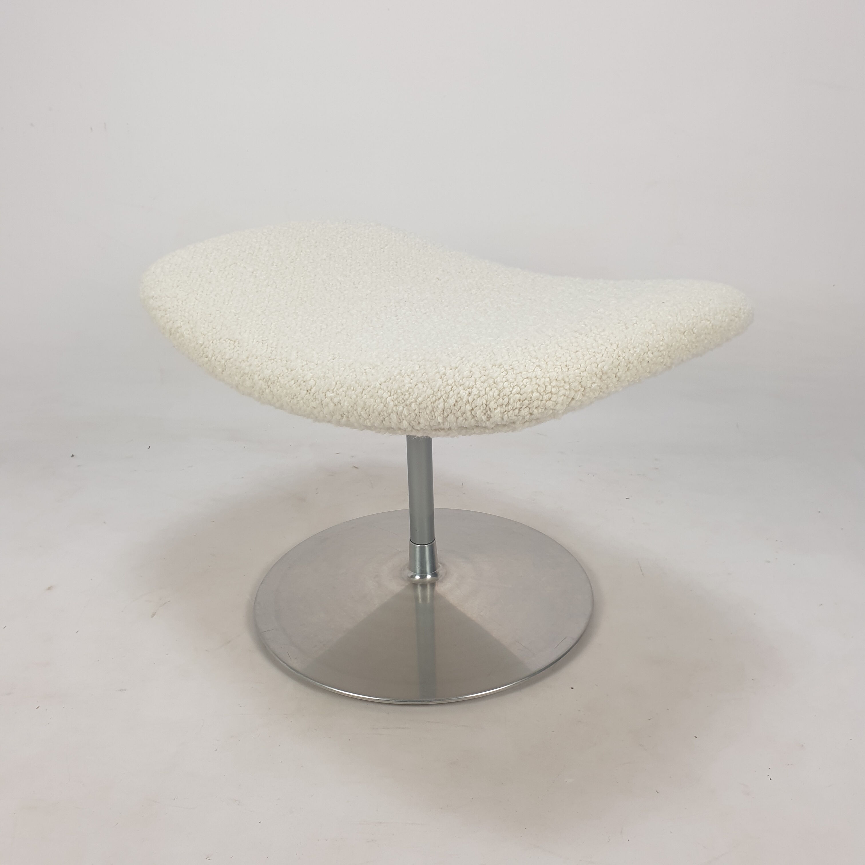 Big Tulip Chair and Ottoman by Pierre Paulin for Artifort, 1980s