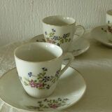 Porcelain coffee cups with barbel decoration