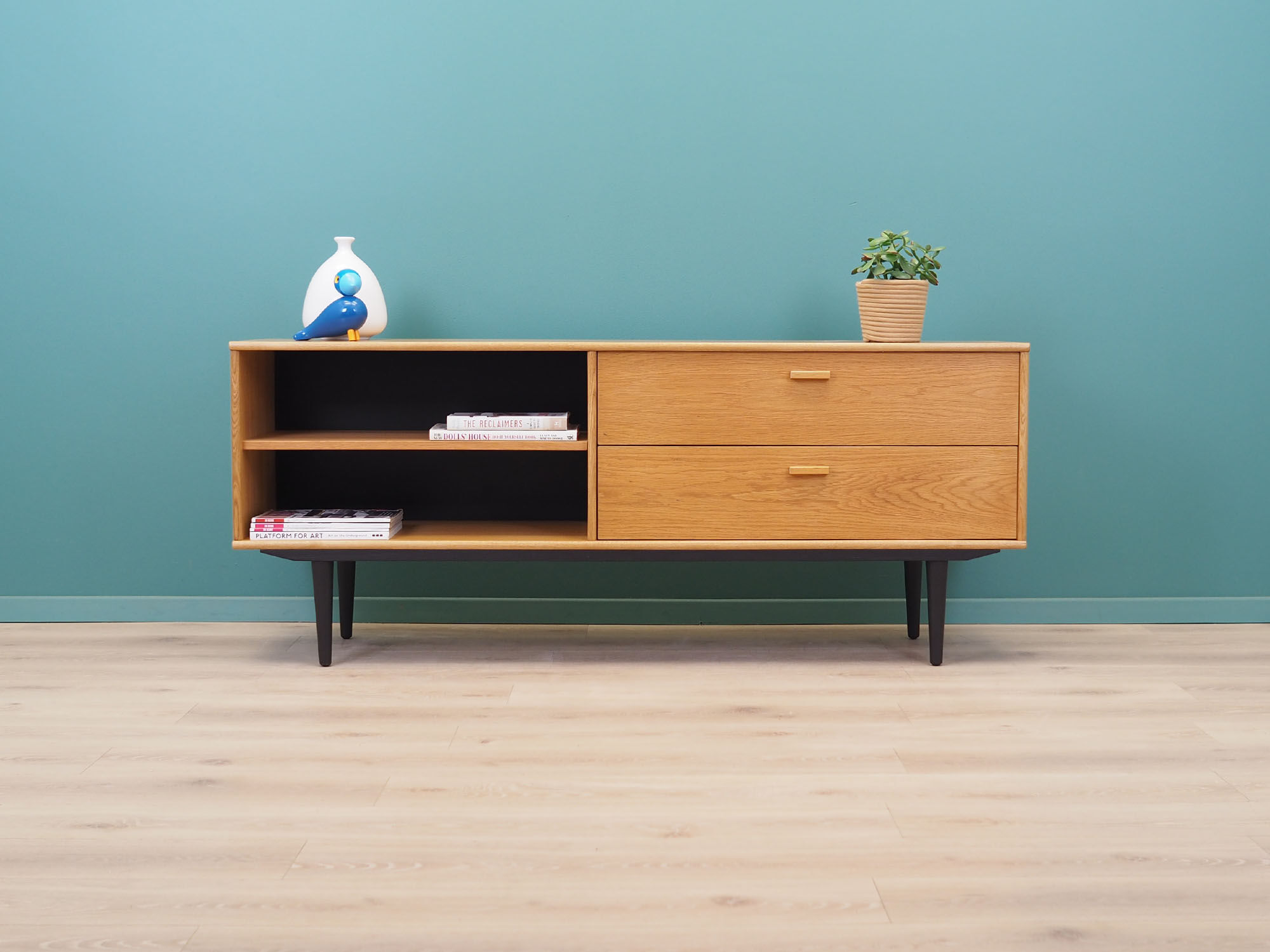 Sideboard in ash, Danish design, 70's, production: Denmark
