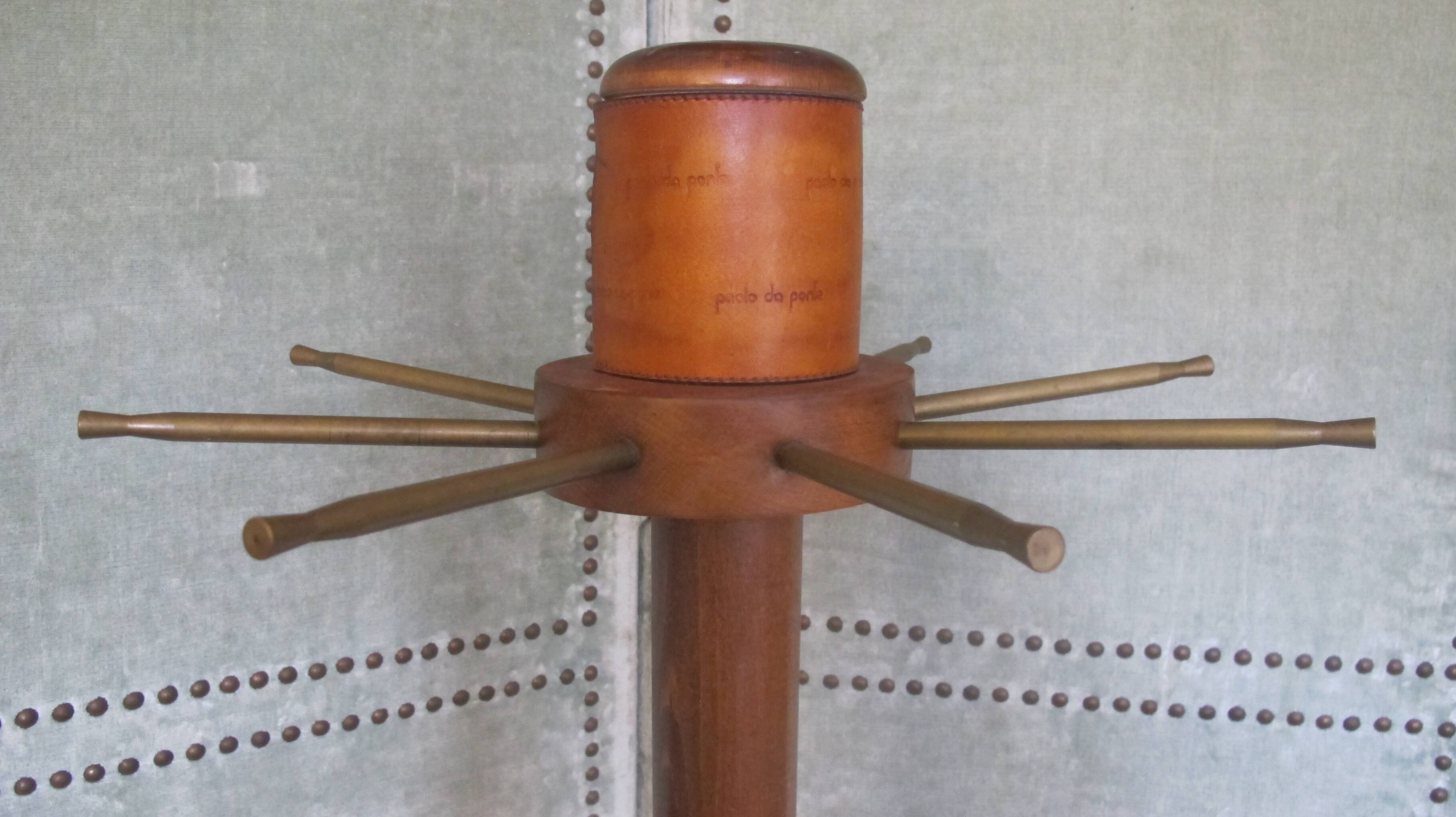 Paolo da Ponte boutique belt rack