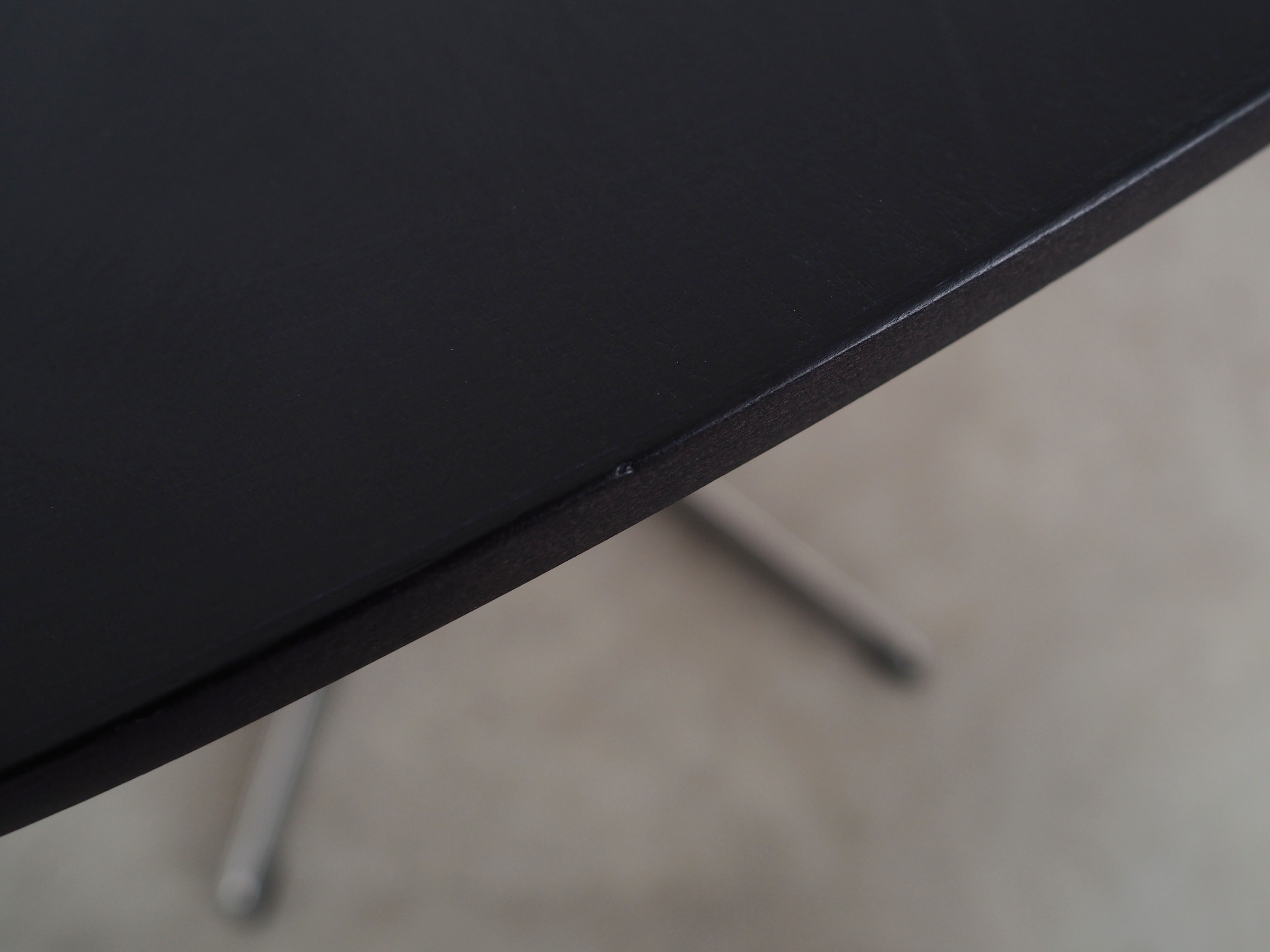 Ash table, Danish design, 1960s, designer: Piet Hein, Bruno Mathsson, Arne Jacobsen, manufacturer: Fritz Hansen