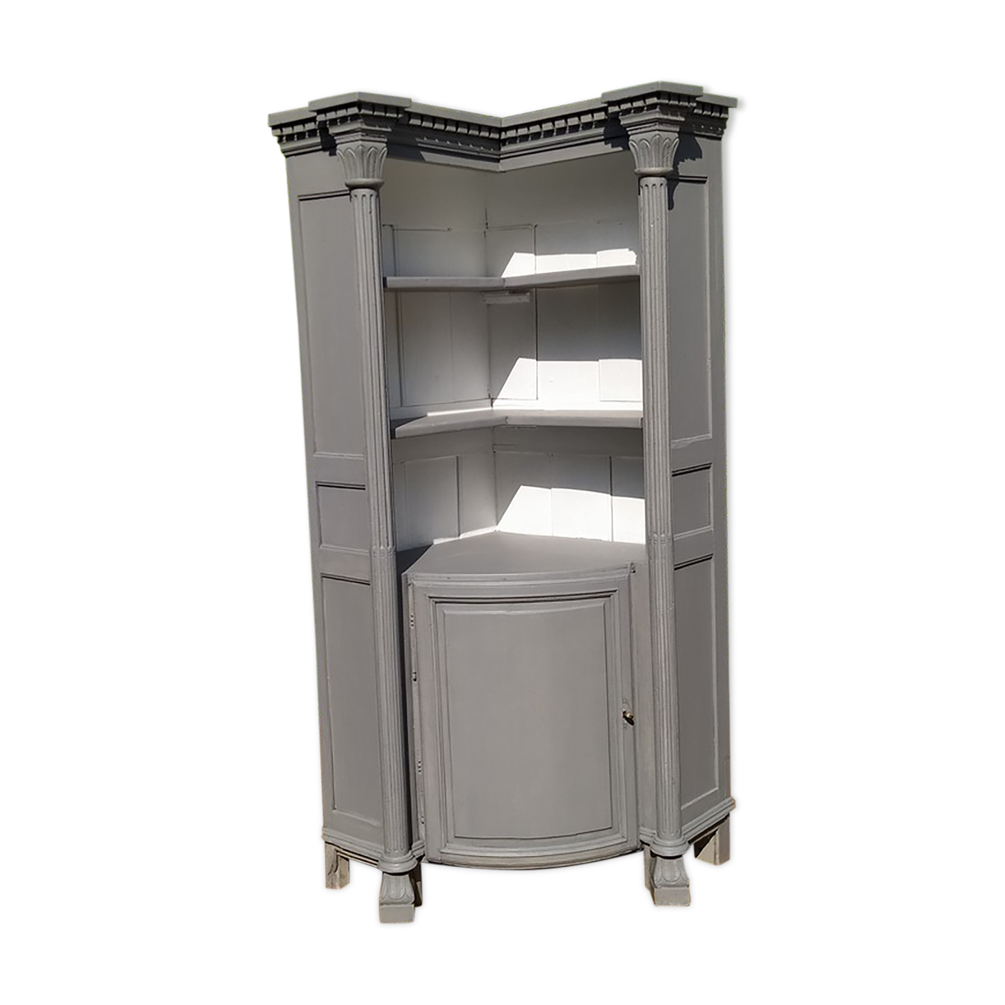 Gustavian grey patina notch