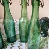 Bouteilles en verre anciennes