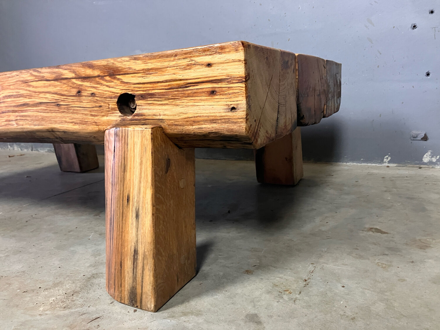 Brutalistisch Japandi Wabi Sabi coffeetable