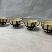 Ensemble de 4 tasses en faïence vintage