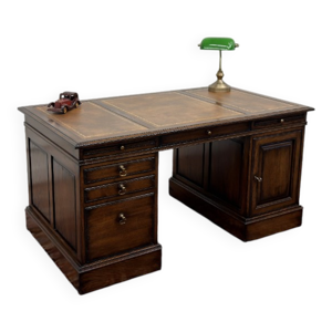 Bureau chesterfield en