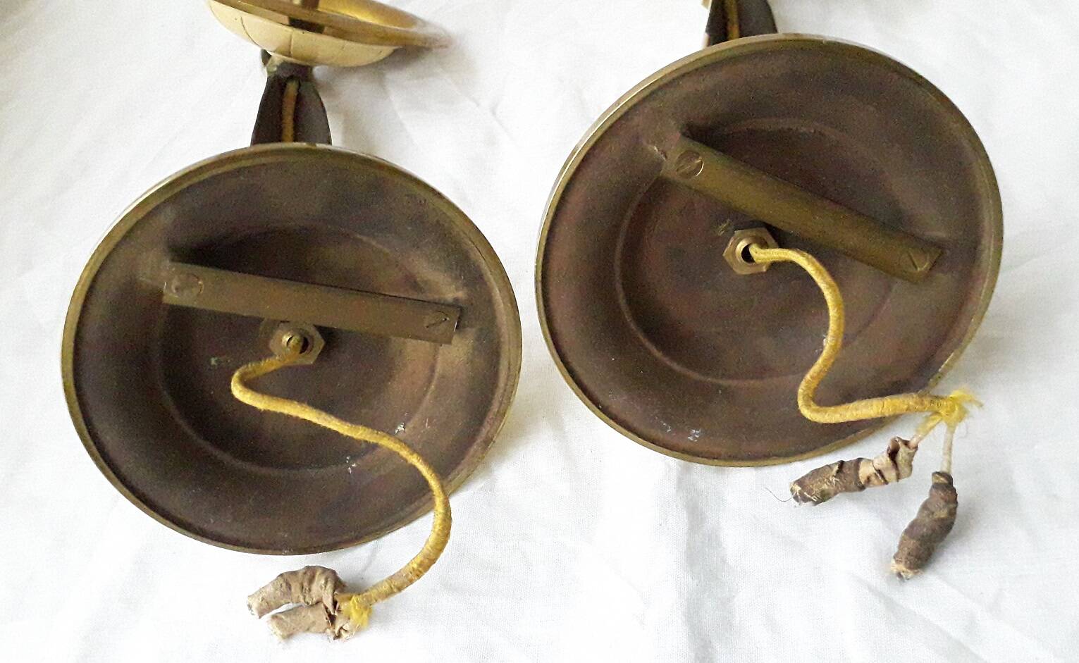 Pair of bronze wall lights