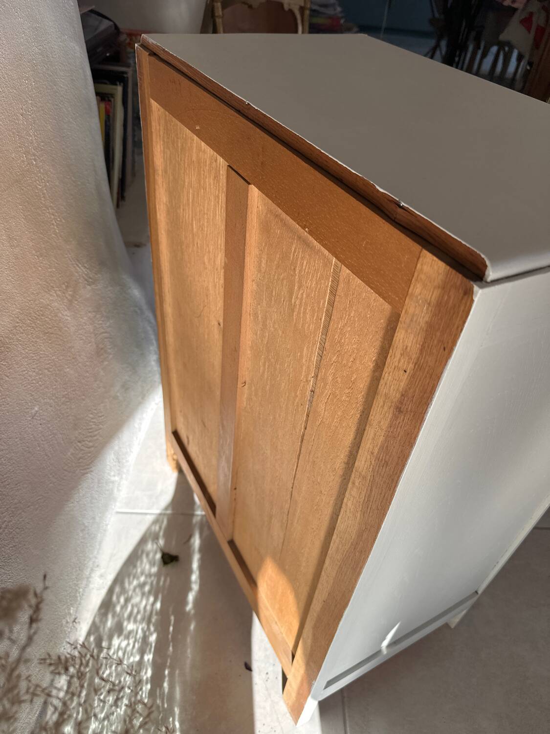 Parisian jam maker/hallway furniture