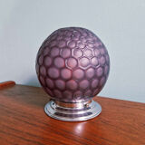 Plafonnier art déco en verre satiné alvéolé couleur aubergine, 1930