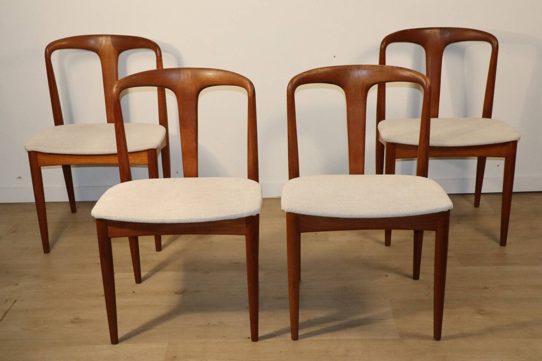 Set of 4 “Juliane” chairs by Johannes Andersen – 1960s