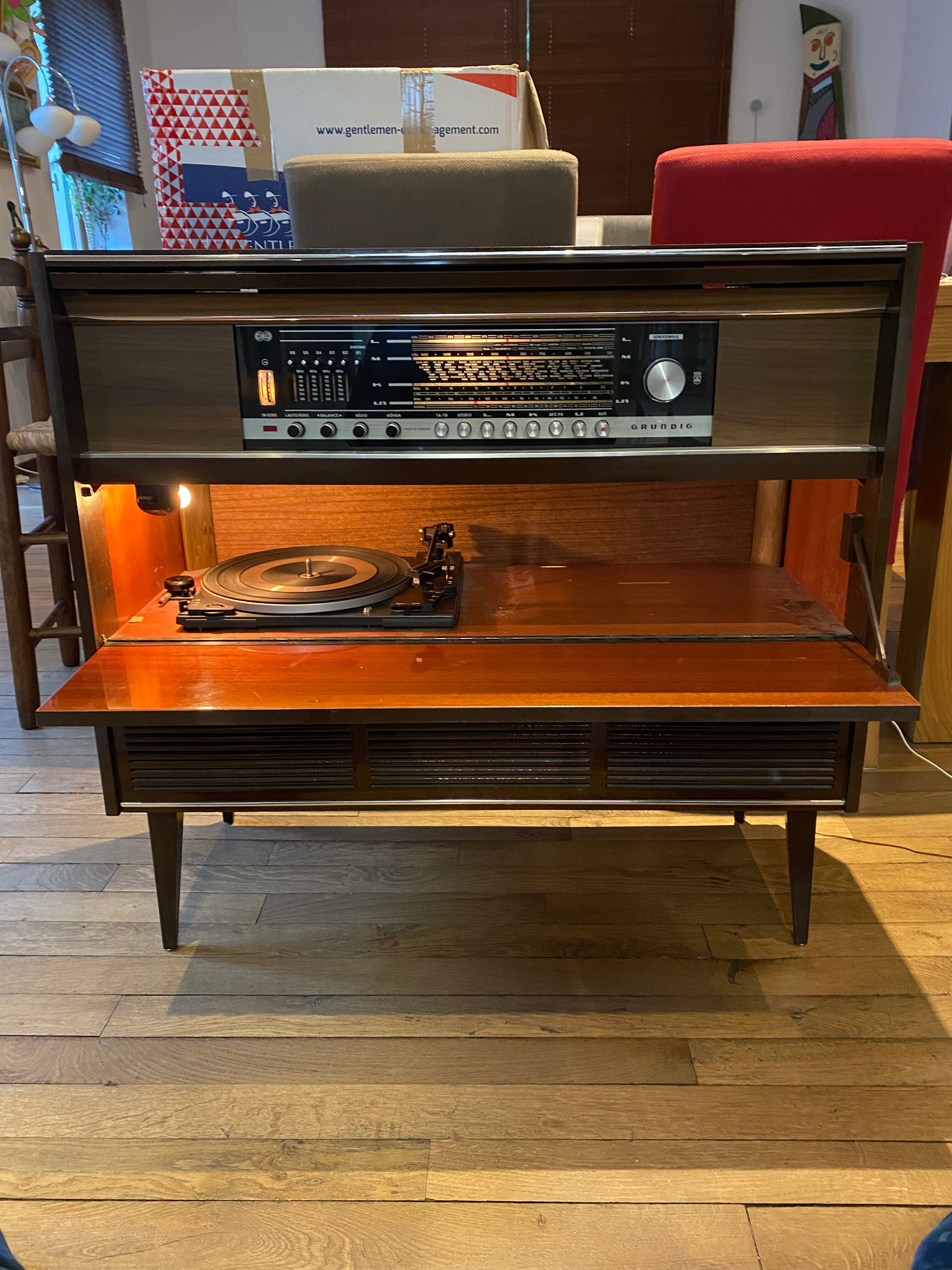 Vintage grundig radio cabinet