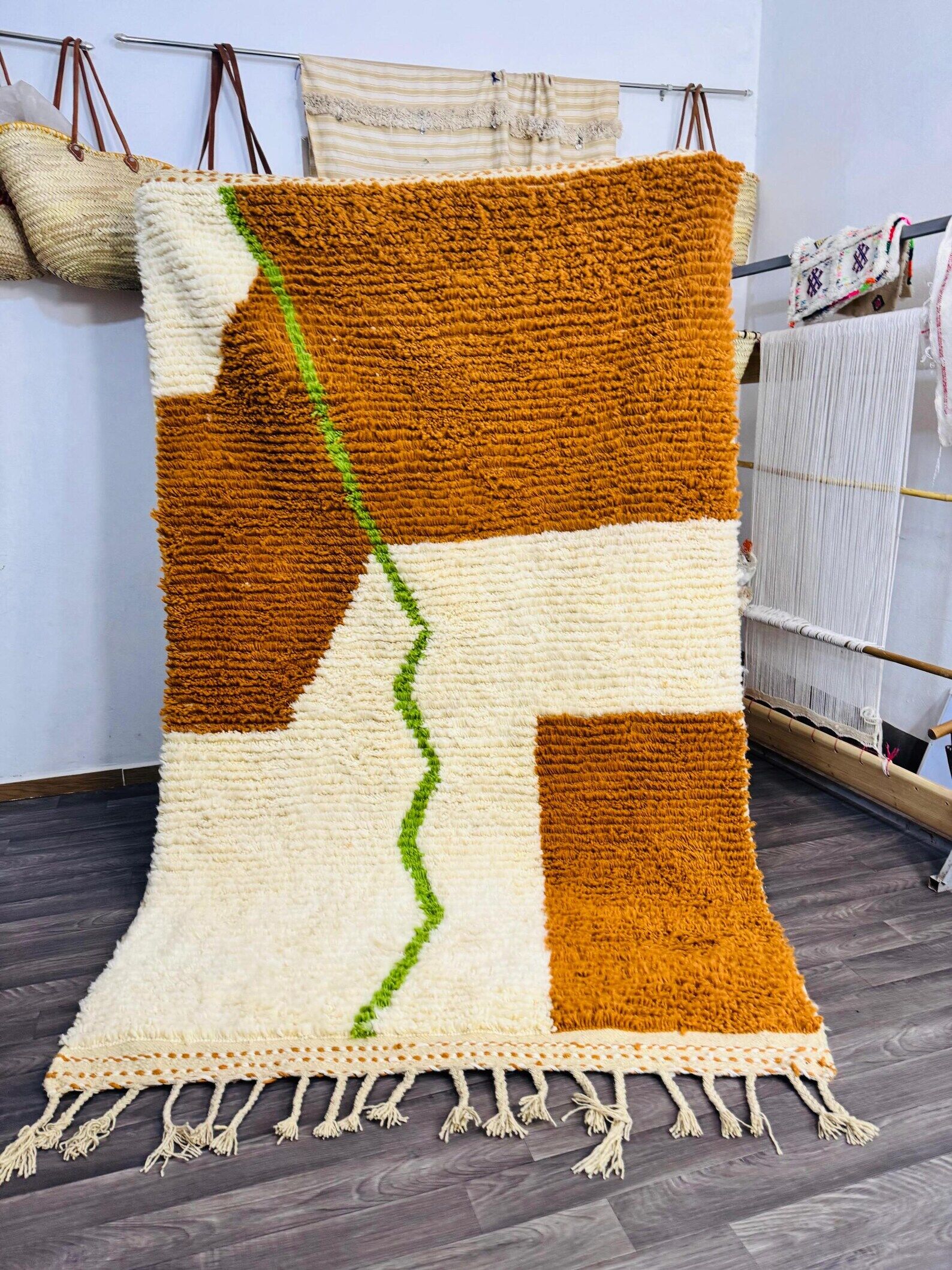 Handmade Berber rug in wool 150/250m
