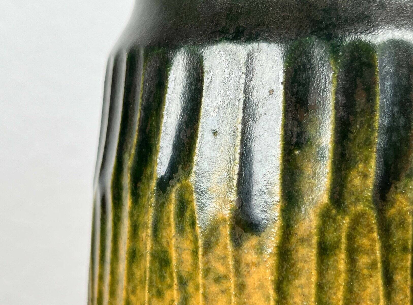 Danish studio pottery vase from the mid-20th century by Ernst Pottery, Faxe, 1960s.
