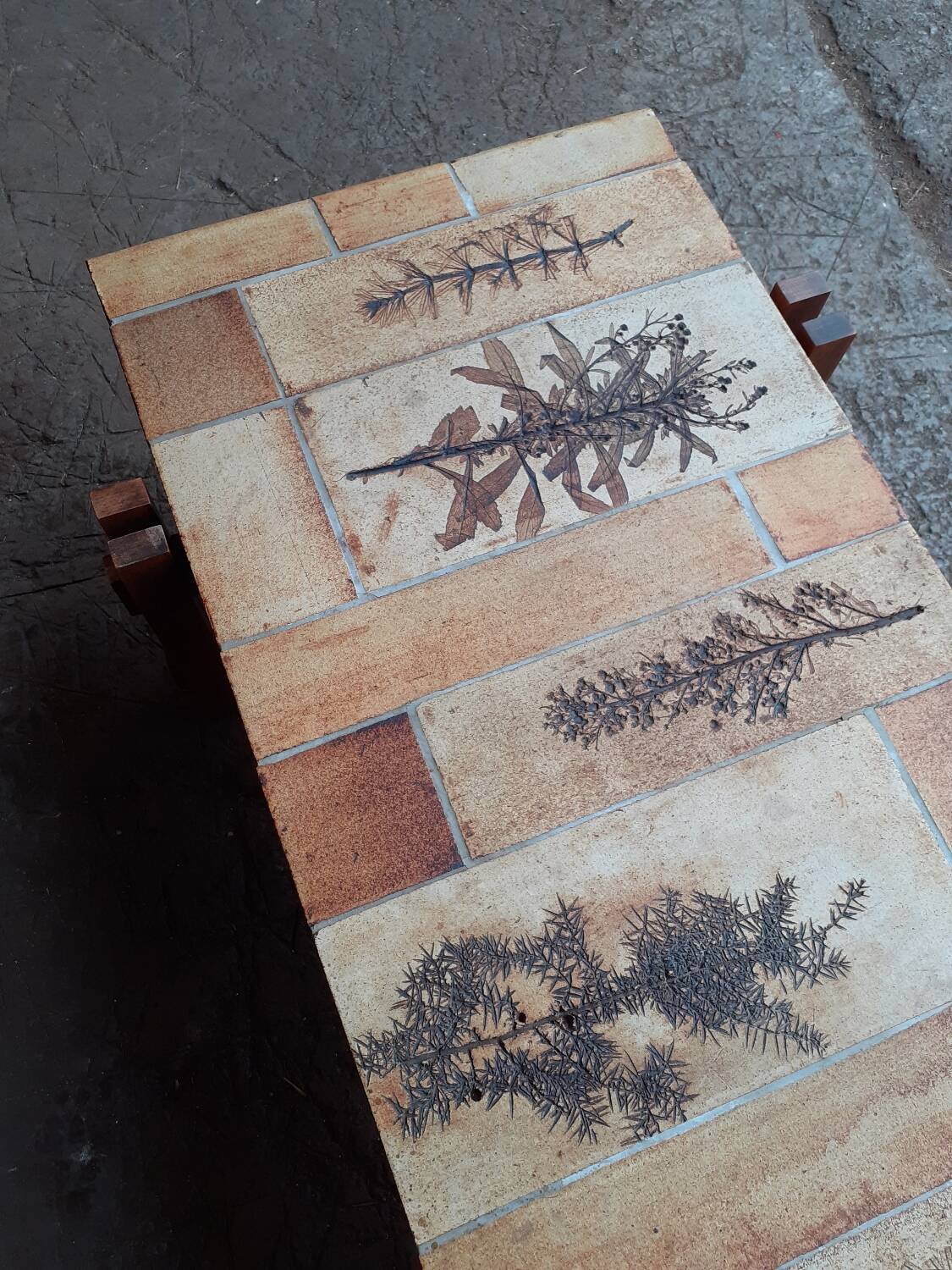 Roger capron coffee table