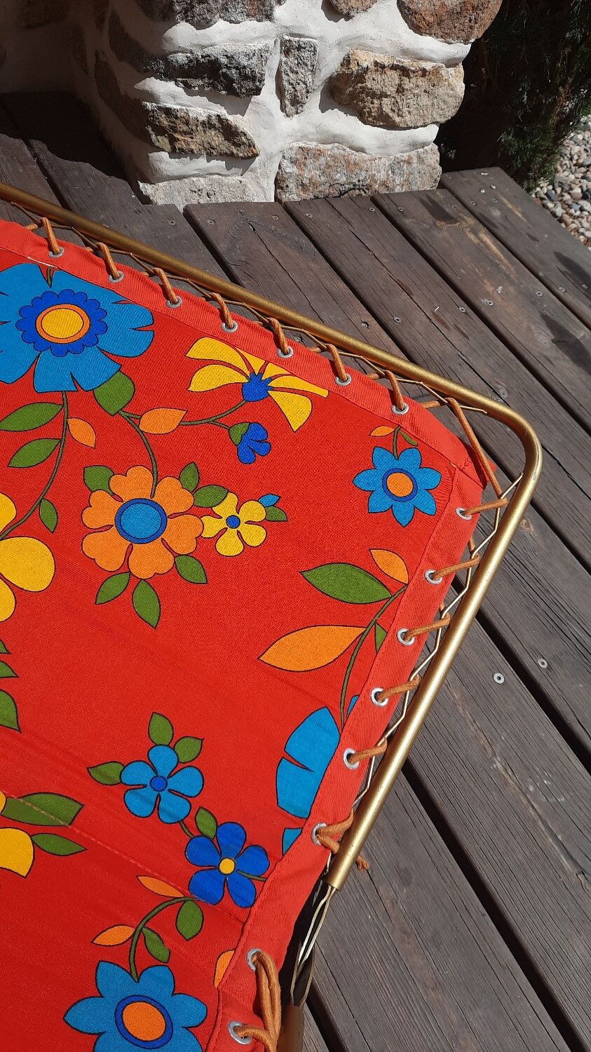 Vintage foldable camping camp bed