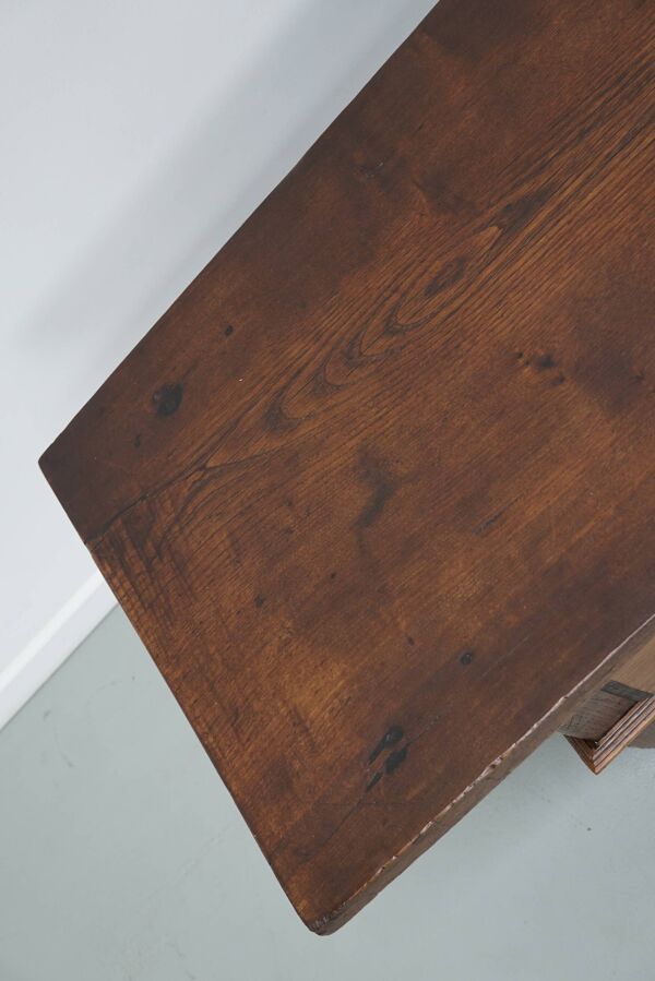 Table basse rustique en châtaignier de style campagnard espagnol du XIXe siècle