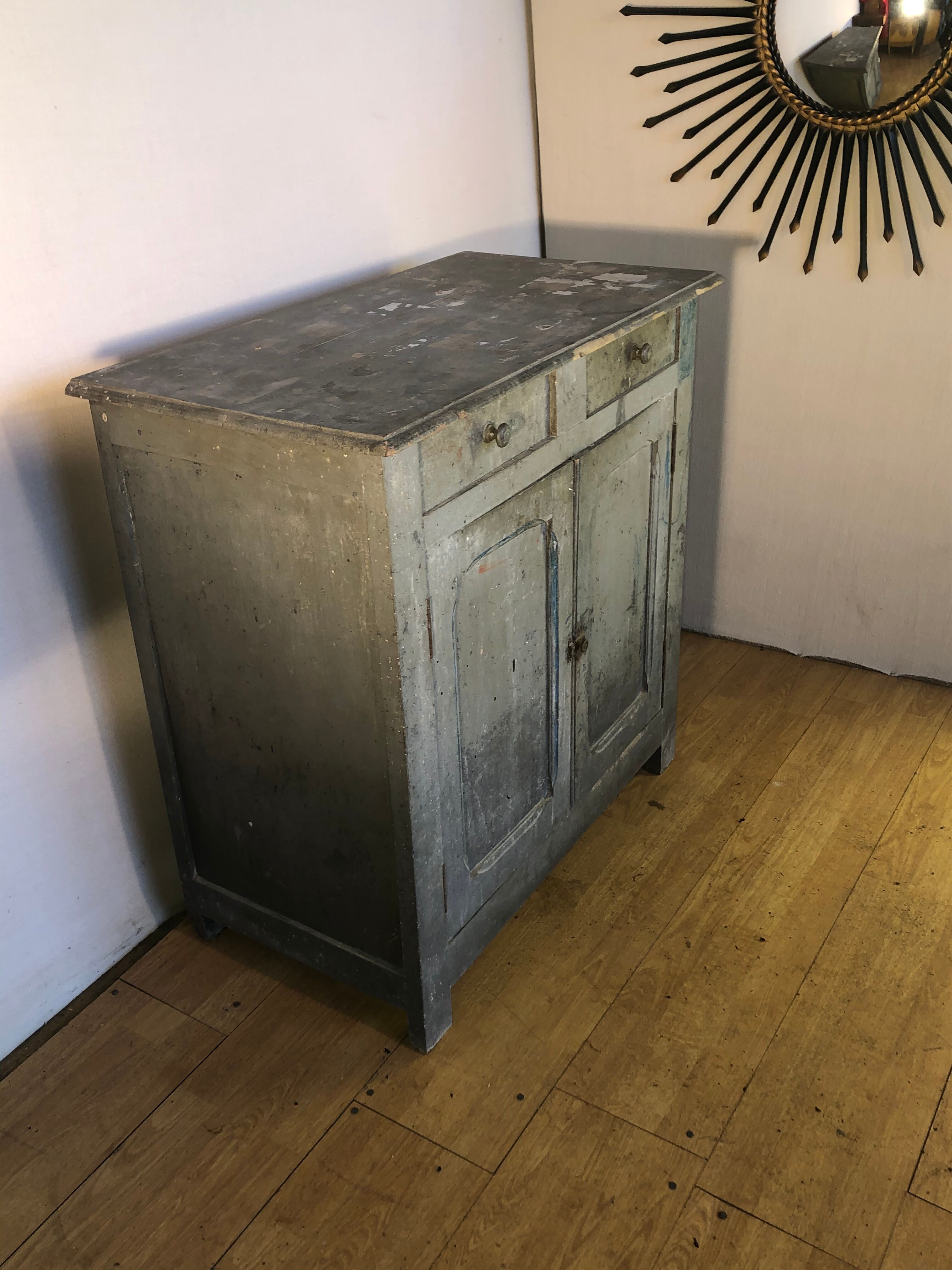 Buffet parisien gris patine ancienne