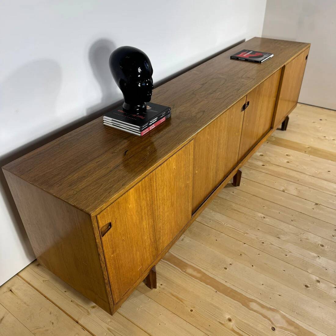 Danish sideboard from the 1960s in Brazilian wood – Henry Rosengren Hansen