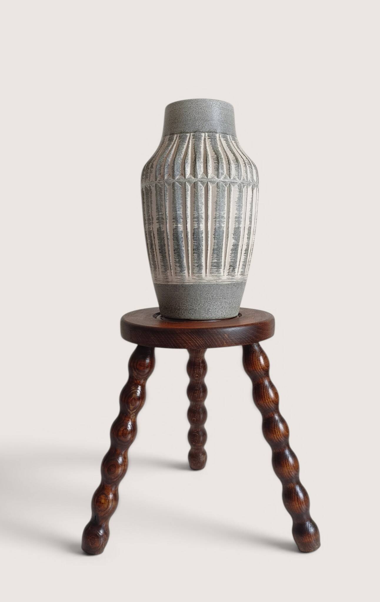 Vase en grès moderne du milieu du siècle allemand occidental par Bay Keramik, années 1950.