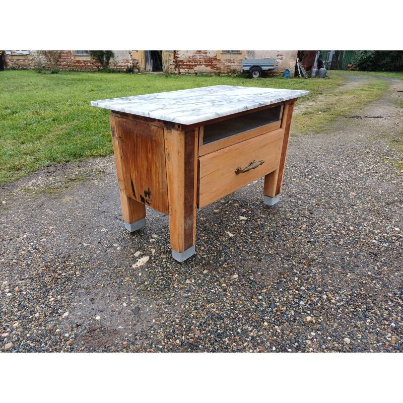 Wood and marble kitchen chopping board