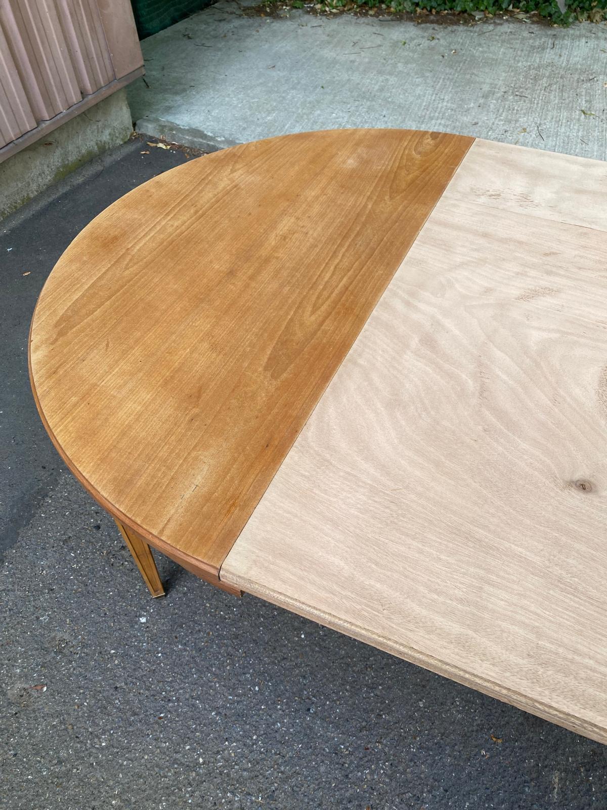 Louis XVI round extendable dining table renovated 230cm 19th century