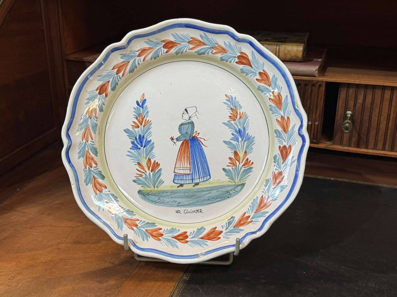 Plat en faience de quimper début XXème