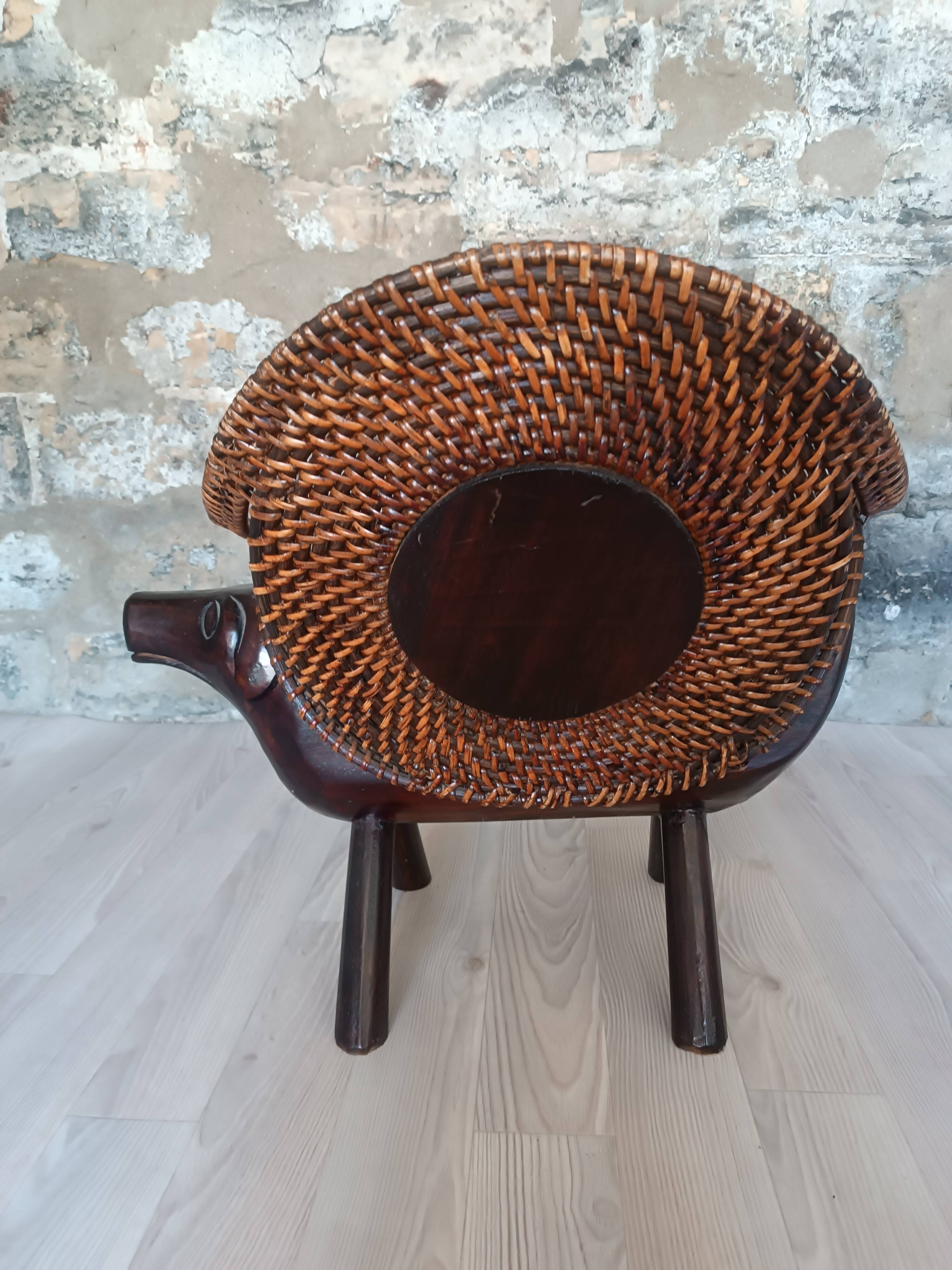 Wood and wicker "dog" armchair