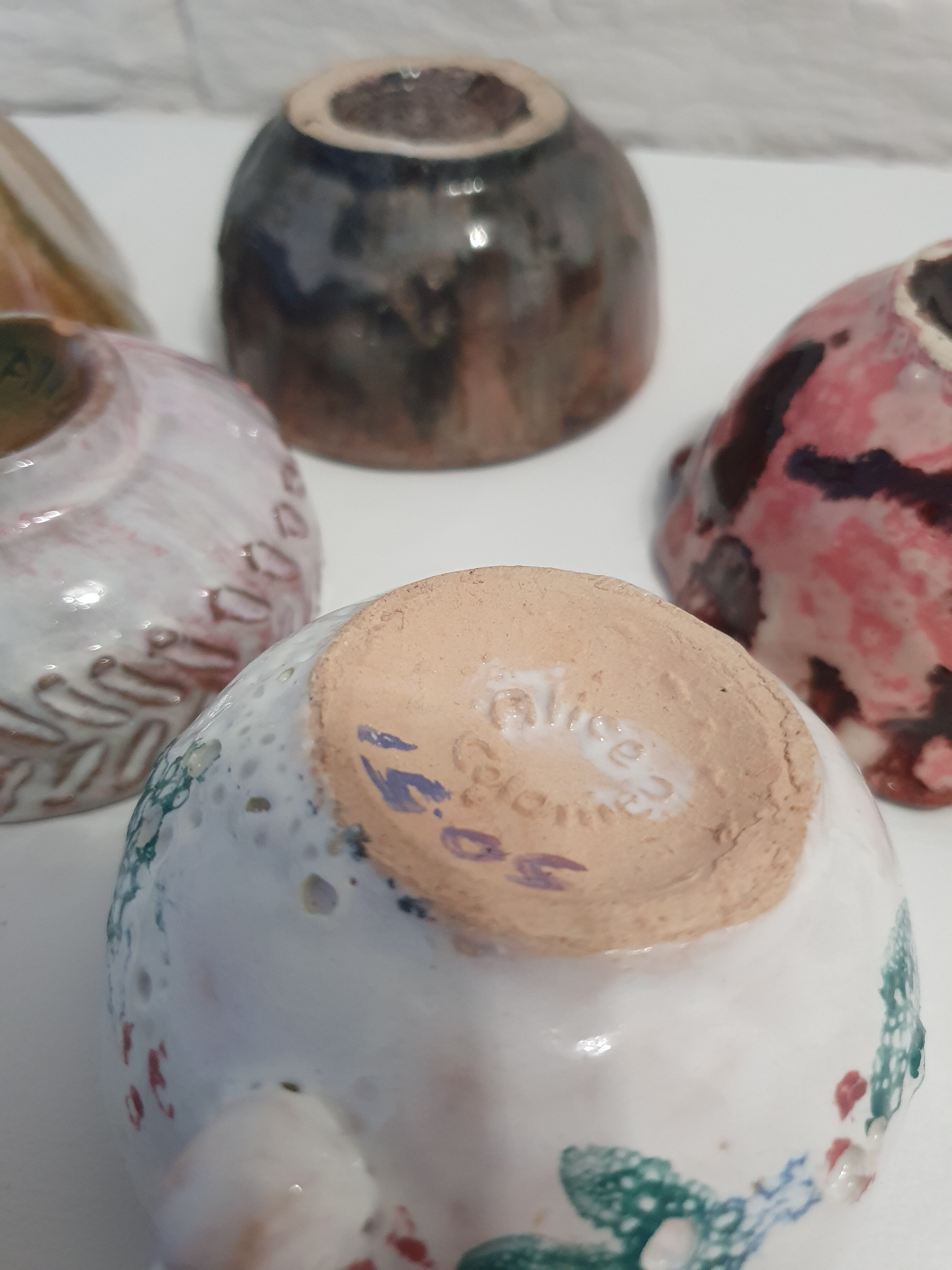 Ceramic lot signed Alice Colonieu