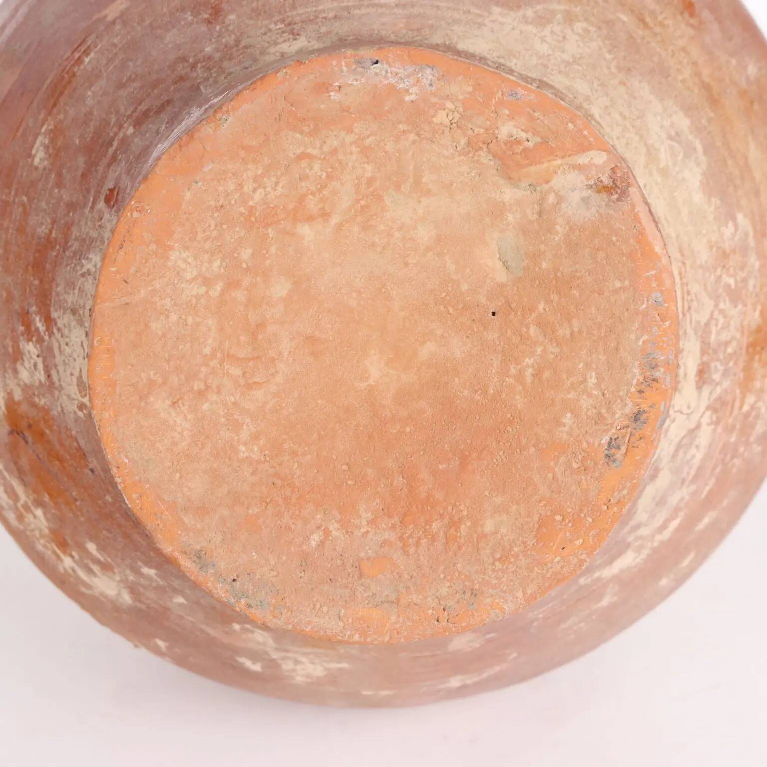 Ancient ceramic vase, China, Ming dynasty (1368-1644)