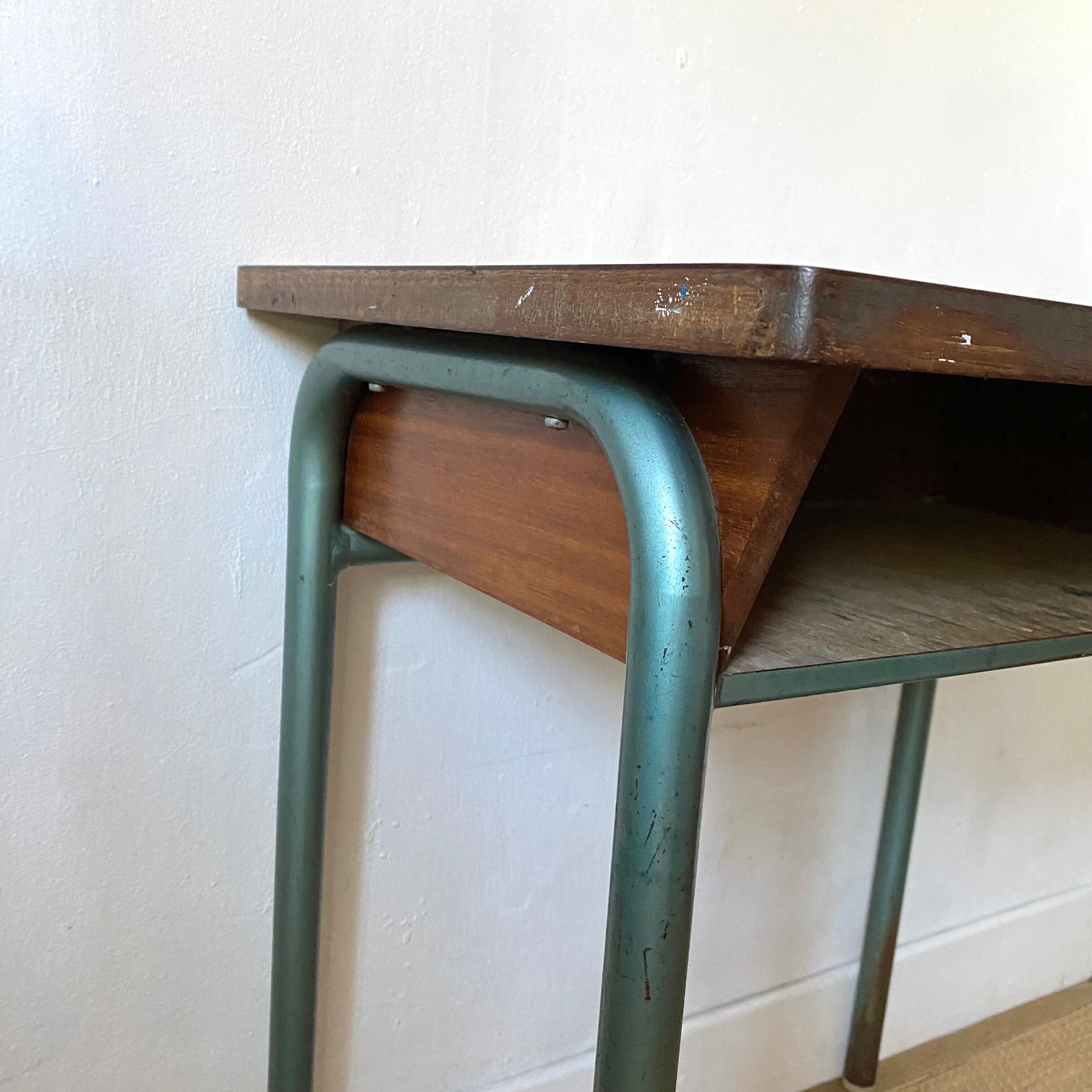 Bureau d'écolier vintage métal et bois