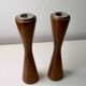 Lot de 2 bougeoirs scandinave diabolo en teck - design danois années 70