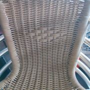 Chaises scoubidou et aluminium