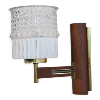 Scandinavian wall lamp in teak and glass