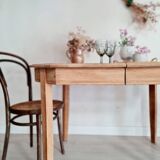 Table en bois brut