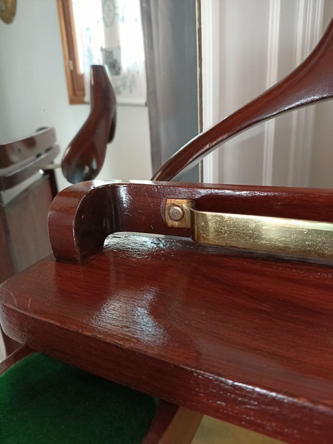 Fratelli Reguitti valet