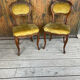 Paire de chaises anciennes