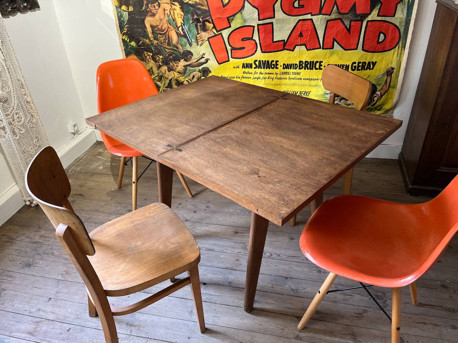 Petite table d’appoint 1950